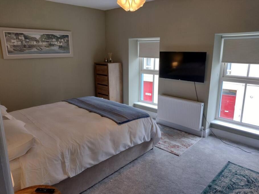 White Birds Townhouse In Sligo Town Center Apartment ภายนอก รูปภาพ